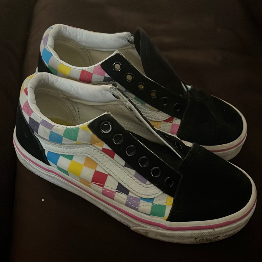 KIDS VANS